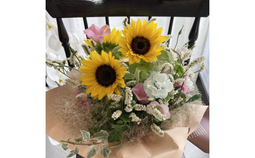 生花アレンジ体験レッスン 【 フラワーアレンジメント 体験 チケット 神奈川県 小田原市 】