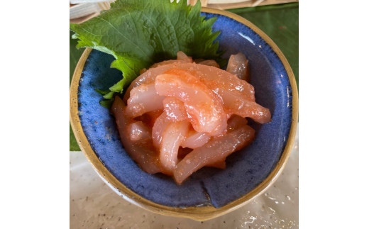 王様の塩辛 明太子 小パック 2枚【 惣菜 いかの塩辛 あおりいか 珍味 海鮮 お取り寄せ 御中元 お中元 お歳暮 父の日 母の日 贈り物 日本酒 焼酎】【家庭用 自宅用 贈答品 贈答用 ギフト 神奈川県 小田原市 】