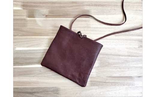 鹿の角ボタンのウォーカーズサコッシュ(ブラウン)【 神奈川県 小田原市 】