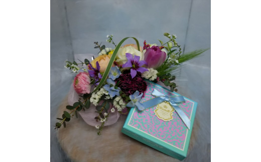 生花BOXアレンジ体験レッスン 【 フラワーアレンジメント 体験 チケット 神奈川県 小田原市 】