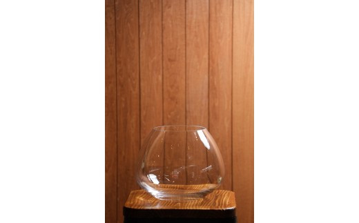 季節の花束と花瓶のセット　Sサイズ【季節の花束と花瓶 Sサイズ 世界らん展 フラワードリームジャパンカップ 国内主要コンテスト受賞 贈り物 フラワーライフ 生活の彩 お部屋の彩 神奈川県 小田原市 】