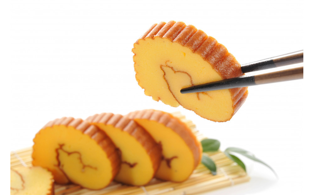 小田原蒲鉾・伊達巻セット【惣菜 かまぼこ 地元特産品 小田原特産品 板付き蒸しかまぼこ（白） 伝統技法 板付き蒸しかまぼこ（赤） だてまき こだわりのかまぼこ ふんわり、しっとり だてまき 神奈川県 小田原市 】