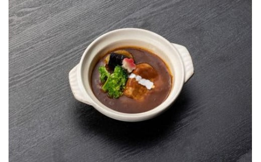 【定期便2ヶ月に1回 合計6回】《料亭 門松》料亭の季節の魚詰め合わせ＆料亭の和豚もち豚のシチューセット定期便（2ヶ月に1回 合計6回お届け）【惣菜 おかず 豚肉 ぶた 冷凍 家庭用 自宅用 贈答品 贈答用 ギフト お取り寄せ 御中元 お中元 お歳暮 贈り物 神奈川県 小田原市 】