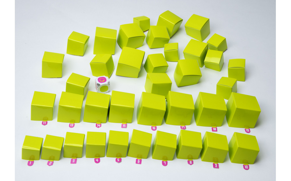 感覚ゲーム8セット「指感覚」「トランチョ」「1ミリ感覚 第2版」「1ミリ感覚キューブ」「いろ感覚2」「耳と手感覚 新装版」「おもさ感覚」「秒感覚」【キッズデザイン賞優秀賞「経済産業大臣賞」、グッド・トイ受賞】【 カードゲーム ボードゲーム ボドゲ 知育 おもちゃ 神奈川県 小田原市 】