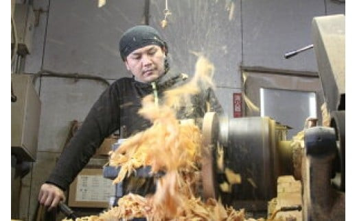 漆 7寸盆付 5.5寸菓子器 ケヤキ【ケヤキ材 摺り漆 国産天然木 おしゃれ プレゼント 記念 お祝い ふっくらとしたデザイン 木製食器 日用品 キッチン用品 木製 盆付き 神奈川県 小田原市 】