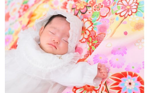 お宮参り撮影（お祝い着衣装付き・フォーマル写真３カット付き）【お宮参り フォーマル フォト 誕生記念 赤ちゃん プレゼント 撮影 記念写真 伝統行事 スタジオ撮影 神奈川県 小田原市 】