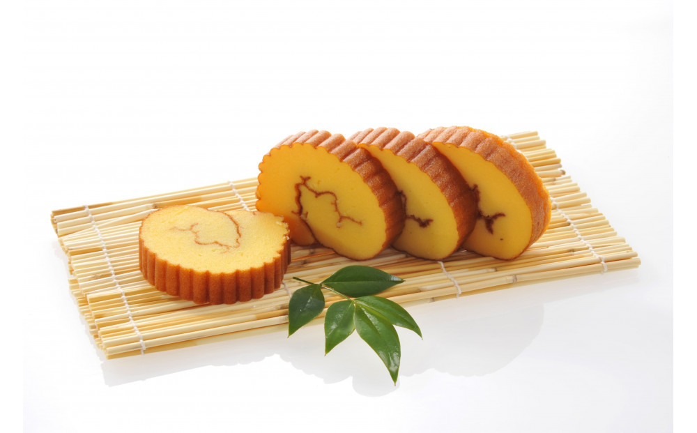 【12月下旬お届け商品】小田原蒲鉾・伊達巻セット【惣菜 かまぼこ 地元特産品 小田原特産品 板付き蒸しかまぼこ（白） 伝統技法 板付き蒸しかまぼこ（赤） だてまき こだわりのかまぼこ ふんわり、しっとり だてまき 神奈川県 小田原市 】