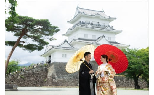 小田原城フォトウェディング（60分撮影・衣装・美容・写真データ付き）【小田原 出張撮影 60分 撮影データ 写真データ 写真 カメラマン 同行撮影 時間内撮影し放題　小田原城 結婚 結婚写真 神奈川県 小田原市 】