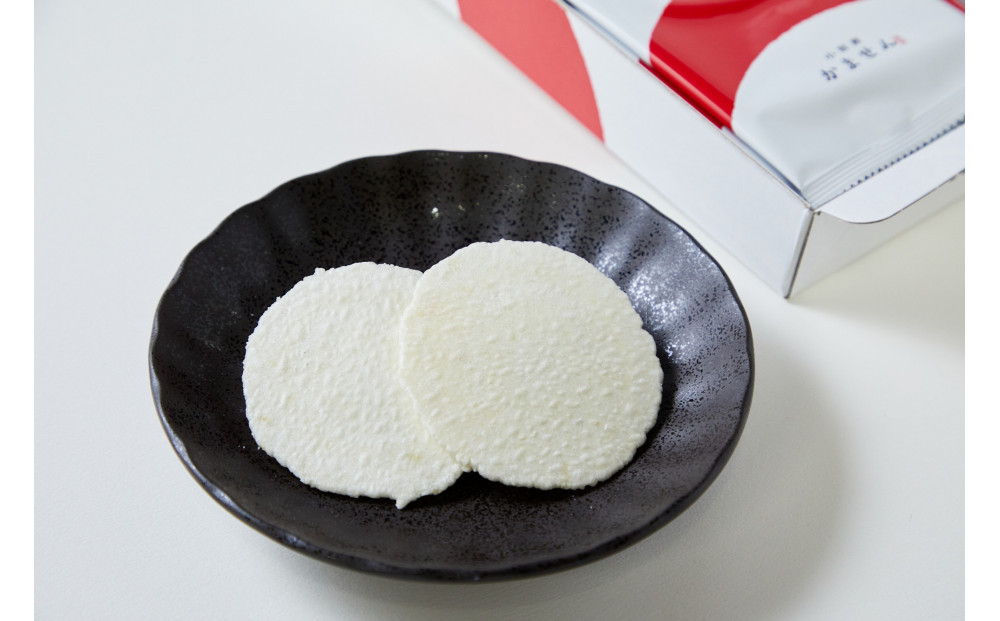 [かまぼこ×せんべい 小田原かません24枚入り]小田原のかまぼこの味をおせんべいに。?めば?むほどクセになる味わい。[ 和菓子 神奈川県 小田原市 ]