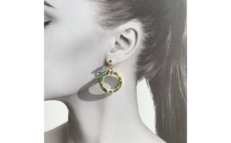 【ふるさと納税】茅ヶ崎市 湘南 陶磁器 ピアス 上品 かわいい レディース ギフト プレゼント 誕生日 母の日 お祝い サマーギフト ゴールド 金 アート アクセサリー Artopus.SHONAN イヤリング 日の輪 グリーン