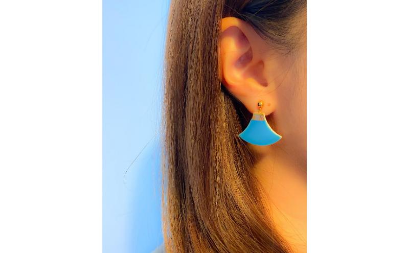 【ふるさと納税】茅ヶ崎市 湘南 陶磁器 ピアス 上品 かわいい レディース ギフト プレゼント 誕生日 母の日 お祝い サマーギフト ゴールド 金 アート アクセサリー Artopus.SHONAN イヤリング 富士 ホワイト