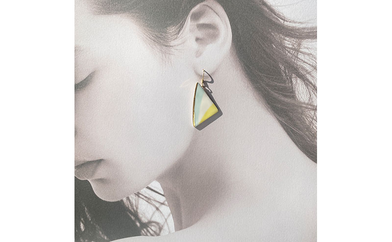 茅ヶ崎市 湘南 陶磁器 ピアス 上品 かわいい レディース ギフト プレゼント 誕生日 母の日 お祝い サマーギフト ゴールド 金 アート アクセサリー Artopus.SHONAN ピアス セイル 青黄