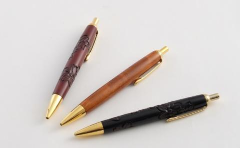 逗子茜工房　鎌倉彫　ボールペン　フキ漆仕立