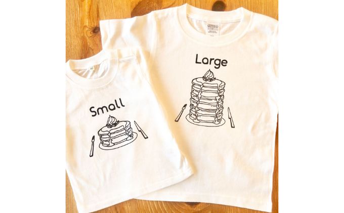 2人兄弟姉妹でおそろい/パンケーキ Small×Large プリント/ Tシャツ2枚組ギフトセット【出産祝い・誕生日・ギフト・プレゼント】（110cm×120cm）