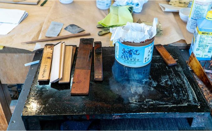 漆塗り（拭き漆）体験コース