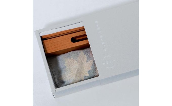 木製iPhoneスティックスピーカー　トキノハ - Perpetual Calendar - チェリー