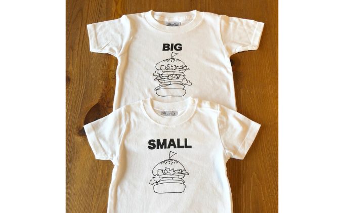 2人兄弟姉妹でおそろい/ハンバーガー SMALL×BIG プリント/ Tシャツ2枚組ギフトセット【出産祝い・誕生日・ギフト・プレゼント】（90cm×100cm）