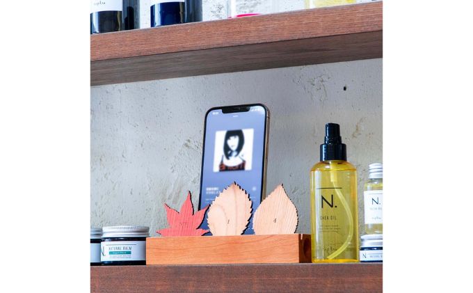 木製iPhoneスティックスピーカー　トキノハ - Perpetual Calendar - チェリー