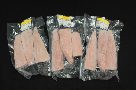 目鉢鮪頭の希少部位刺身用（ハチの身たっぷり1,050g）　M007-003