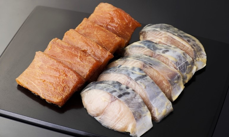 【素材にこだわる 羽床総本店】 めかじき味噌漬・本さわら西京漬詰合せ 10切入（C201）　M019-008