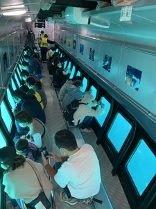 水中観光船 にじいろさかな号 ペアチケット　M033-001