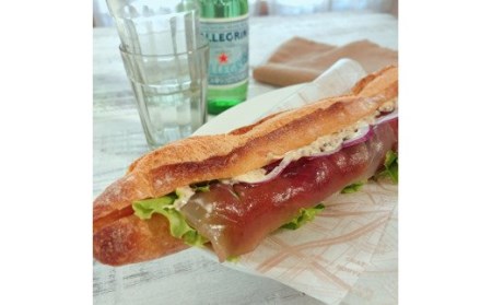 ＜西松の三崎まぐろ＞まぐろのたたき＆まぐろスモーク生ハム「The Smoked MAGURO」詰め合わせ　M040-003