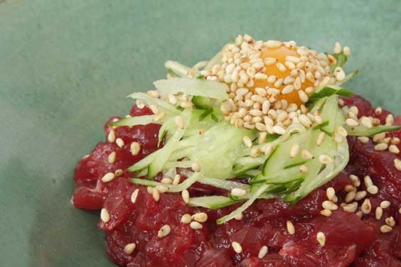 【超希少部位】天然三崎まぐろホホ肉1kg【数量限定】　M005-013