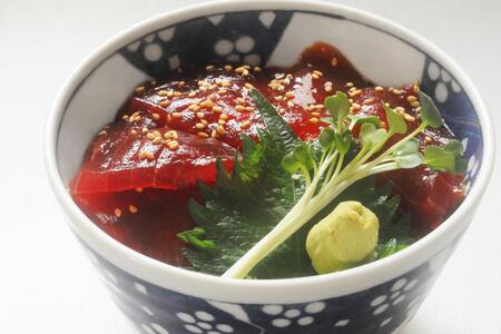 特選目鉢まぐろ中トロ赤身＋漬けセット　M006-008