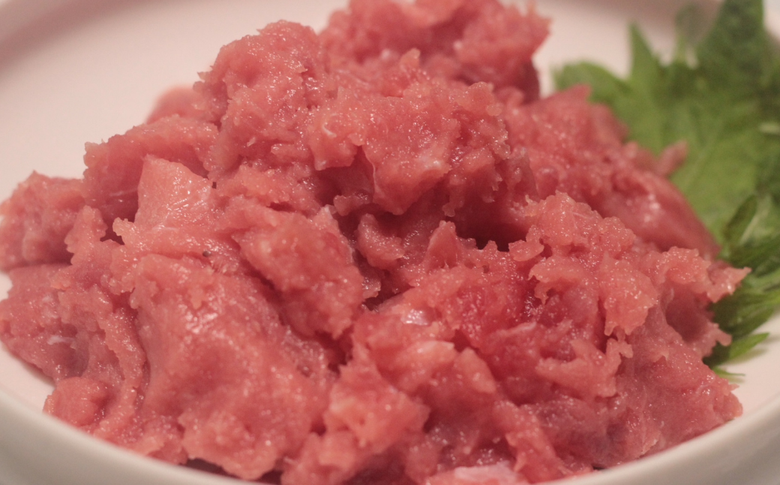 【添加物一切不使用】三崎朝市の天然まぐろ 大トロすきみ 500g　M097-003