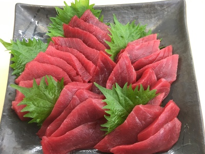 本物の味をお届け！天然まぐろ赤身づくしお刺身セット【本まぐろ赤身2柵・目鉢まぐろ赤身2柵】　M005-040