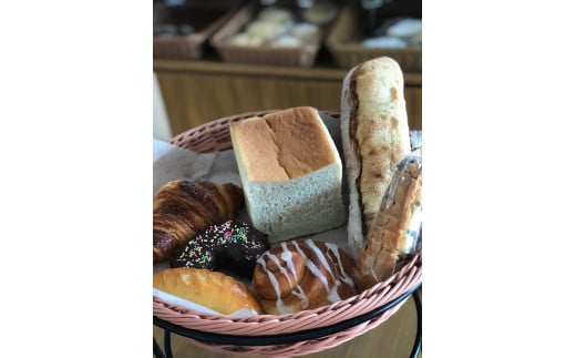 厳選小麦と自家製天然酵母でつくる「こだわりパンの詰め合わせ」