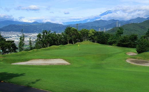 【東京カントリー倶楽部】ゴルフコース利用券30,000円分