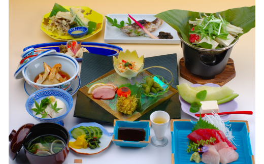 山荘なぎさ プラン (5) 大山豆腐料理を堪能！4名様宿泊券 [0680]