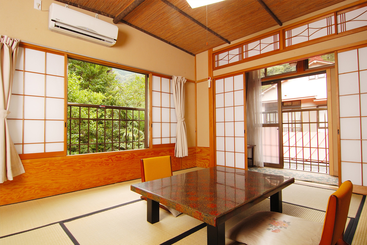 山荘なぎさ 貸切 プラン 30名様 宿泊券「 大山豆腐料理 を満喫！」｜豆腐 宿泊券 郷土料理 山海料理 ギフト 贈りもの 父の日 母の日 記念日 贅沢 大山豆腐 日本遺産 ケーブルカー 大山詣り 阿夫利神社 伊勢原 神奈川 [0356]