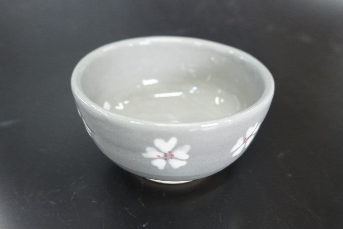 源太夫窯 和食器『小鉢』1枚 [グレー]｜「源太夫窯」で焼き上げた陶芸品 げんだゆうがま 和食器 手しごと げんだゆうがま 村山恵子 作 陶芸作品 [0999]