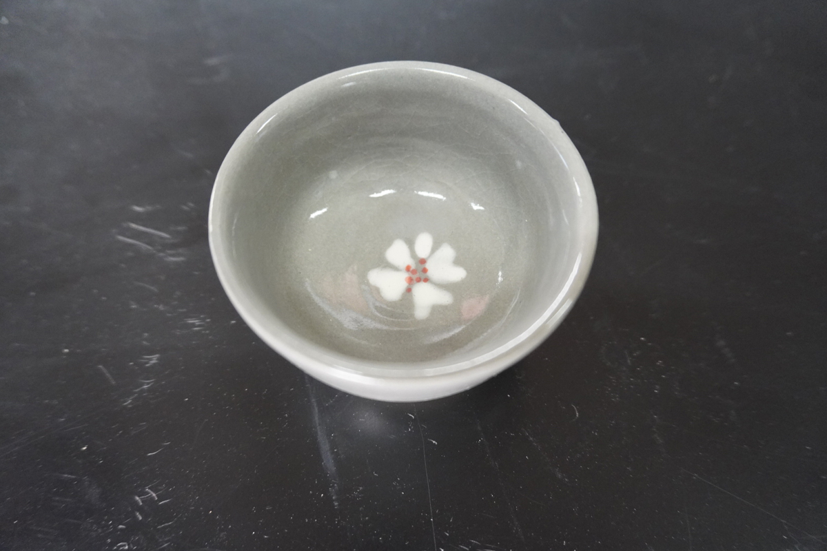 源太夫窯 和食器『ぐい呑み』2個 [グレー]｜「源太夫窯」で焼き上げた陶芸品 げんだゆうがま 和食器 手しごと げんだゆうがま 村山恵子 作 陶芸作品 酒器 [1015]