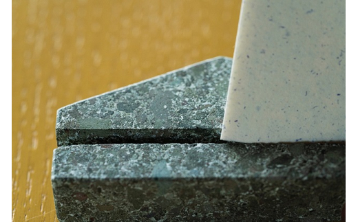 [成瀬石材店] 日向石のカードスタンド [0479]