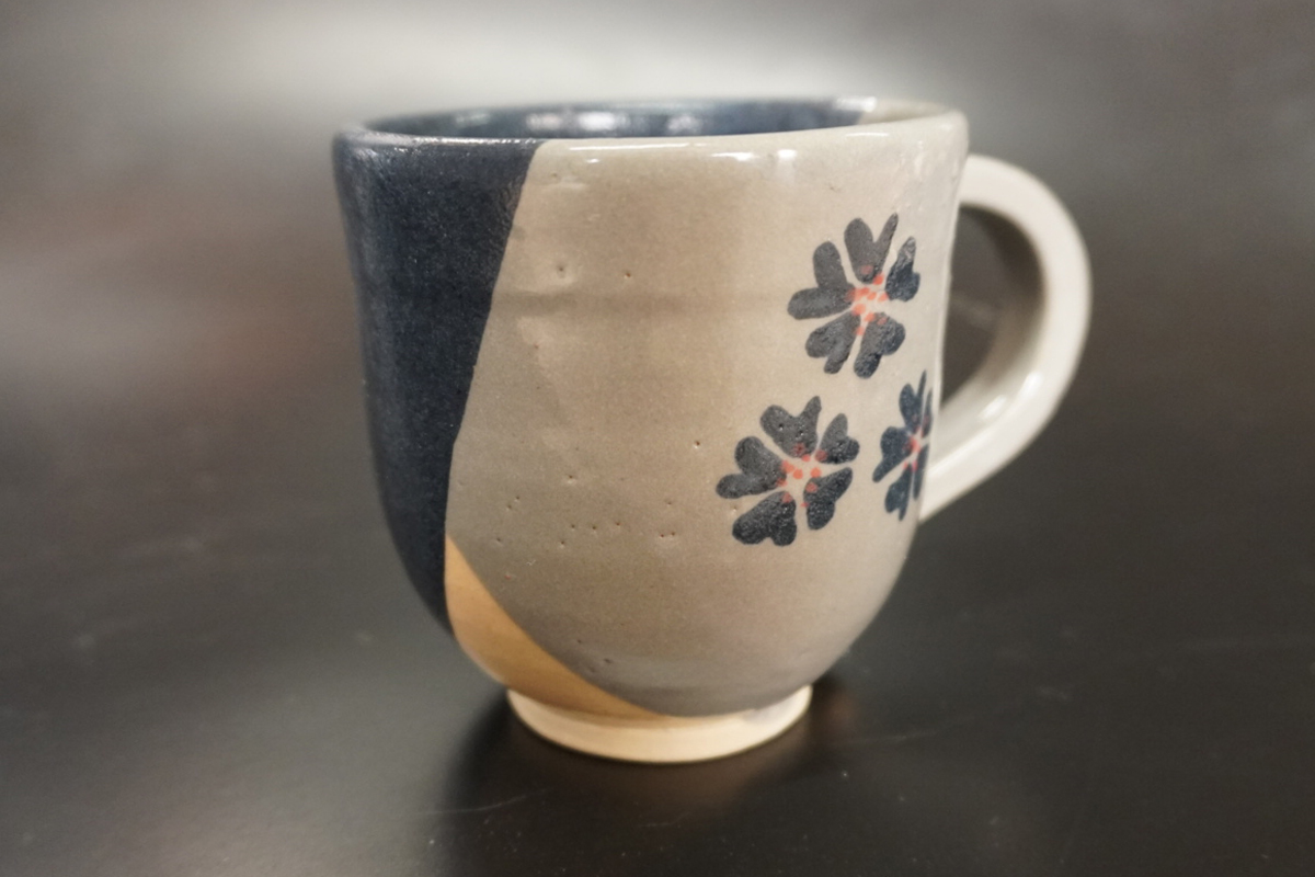 源太夫窯 和食器『マグカップ』1個｜「源太夫窯」で焼き上げた陶芸品 げんだゆうがま 和食器 手しごと げんだゆうがま 村山恵子 作 陶芸作品 カップ [1016]