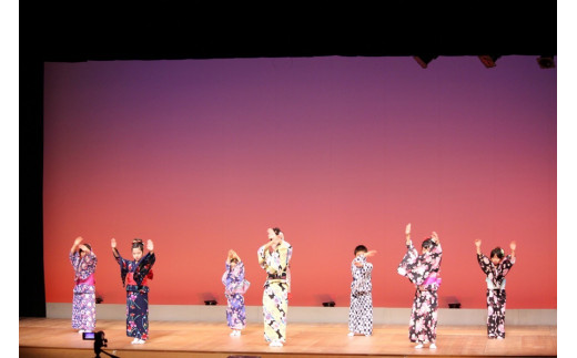 [着付け付き] 簡単に楽しく日本舞踊＆抹茶体験 1名様 [0483]