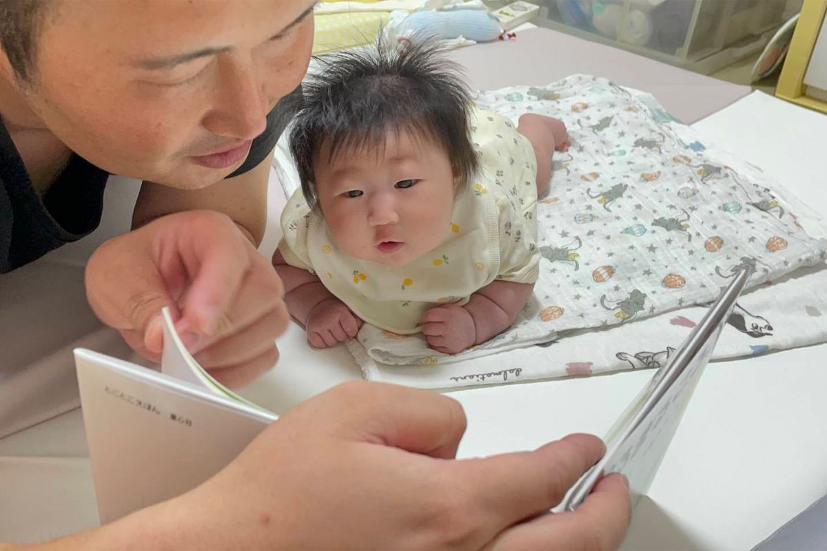 『赤ちゃん (0歳から1歳児) 向け絵本30冊』と『絵本講師著作の子育て本』セット《絵本講師有資格者が厳選》｜子育て 育児 乳幼児 出産 産前 産後 プレママ プレパパ 読み聞かせ [0912]