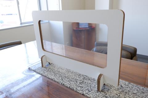 枠が紙製の環境にやさしいパーテーション Dパーテーション（白）２枚