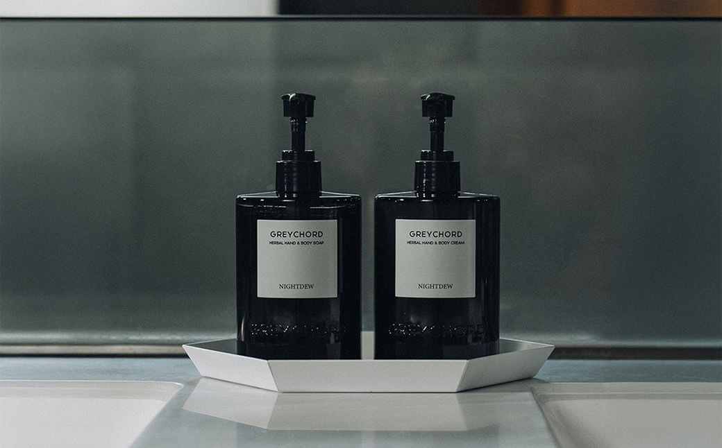 【GREYCHORD】H&B GIFT SET　ハンド＆ボディ用のソープとクリームのセット(ポーチ付)【 ボディーケア 神奈川県 海老名市 】