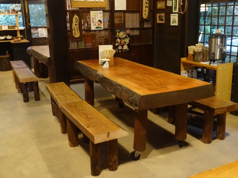 【万葉うどん 食事券（6,000円分）】 湧水でこね上げた麺と、こだわり素材のだし。金時山 矢倉岳 夕日の滝 足柄峠 登山 ランニング サイクリング 日帰り 旅行【 食事券 神奈川県 南足柄市 】