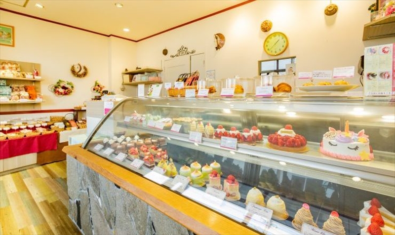 【定期便 3ヶ月毎×4回】洋菓子屋がつくったデザート系ジェラート（10個：5種類×2個）×3ヶ月毎で4回） ※バニラ・イチゴ・ハチミツナッツ・チョコ・ヘーゼルナッツキャラメル それぞれ2個ずつ【 デザート アイス 神奈川県 南足柄市 】