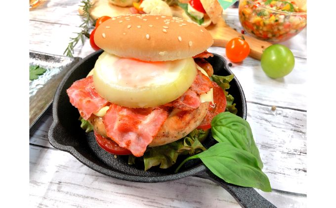 ソーセージ 定期便 3ヶ月 かながわ綾瀬 粗挽き 生ソーセージ 6種 セット 肉 お肉 豚肉 加工品 惣菜 おかず 詰め合わせ 冷凍 アウトドア バーベキュー キャンプ BBQ お酒のつまみ