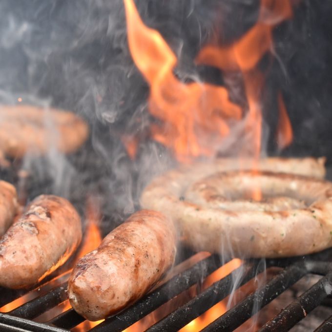 ソーセージ かながわ綾瀬 粗挽き 生ソーセージ 3種セット 肉 お肉 加工品 惣菜 おかず 詰め合わせ 冷凍 アウトドア バーベキュー キャンプ BBQ お酒のつまみ ウィンナー ウインナー 食べ比べ
