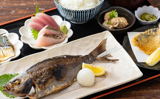 めしや大磯港 お食事券 10,000円分【 神奈川県 大磯町 お食事券 食事券 】