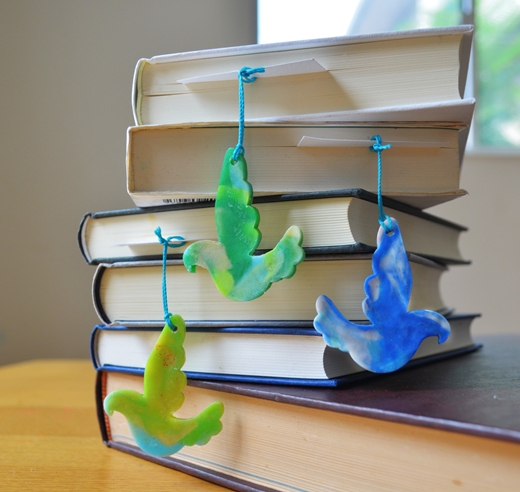 大磯で廃棄されたペットボトルキャップをアップサイクル＜アオバトチャーム付きブックマーカー３個セット＞【 神奈川県 大磯町 】