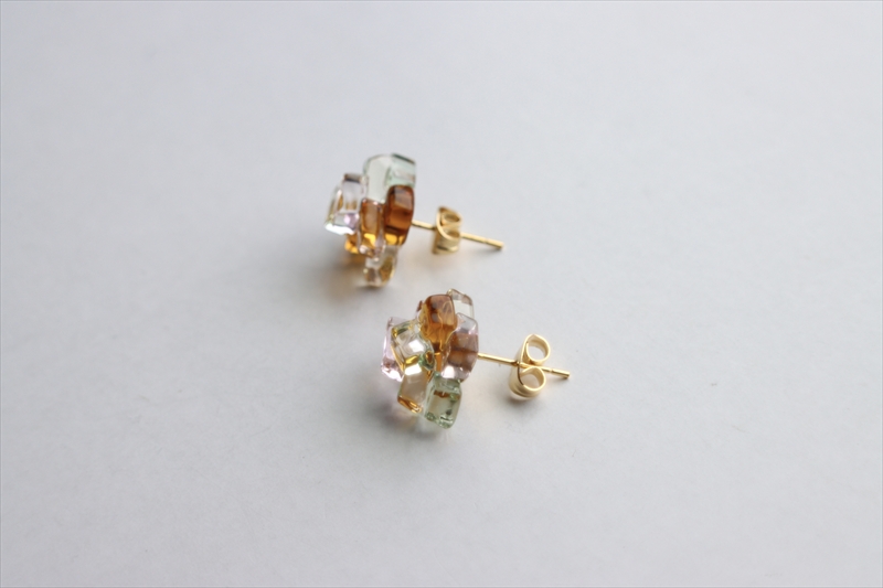《コラージュ》ピアス（イエロー×グリーンティント）【 神奈川県 大磯町 レディースジュエリー ファッション小物 誕生日 お祝い ギフト 贈り物 ファッション 】