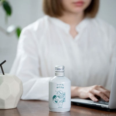 DECON ka-ra-da mizu (みず) 290ml 1箱24本入り